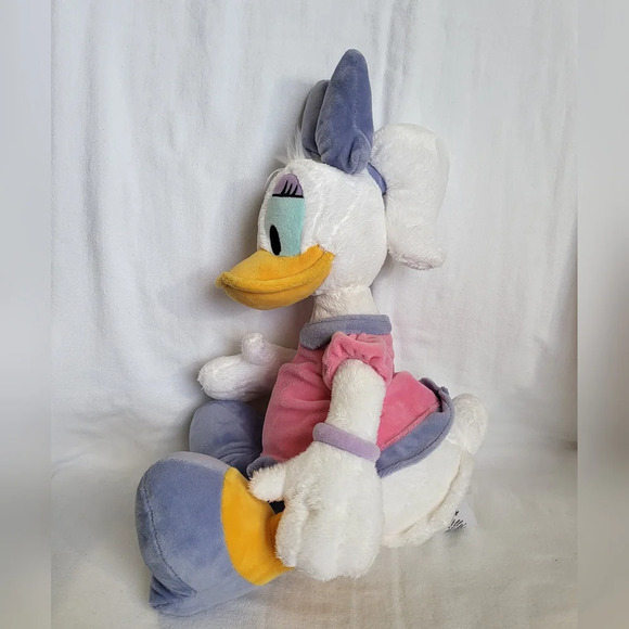 Disney Store Daisy Duck Pink Purple Embroidered 17" Soft Plush Toy Collectible‎ - Picture 2 of 7